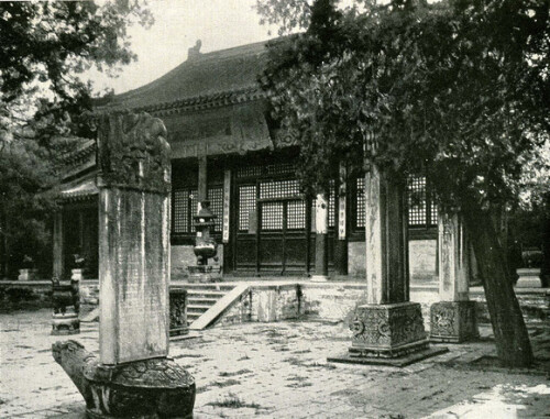 1921年北京东岳庙 正院西配殿一景